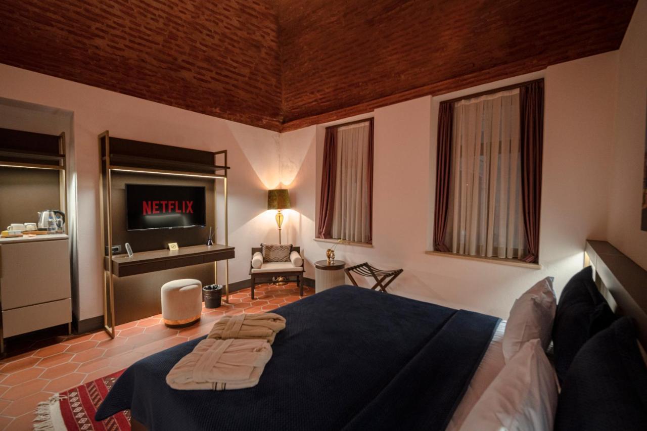 Han 1772 Hotel Стамбул Екстер'єр фото A room at the hotel