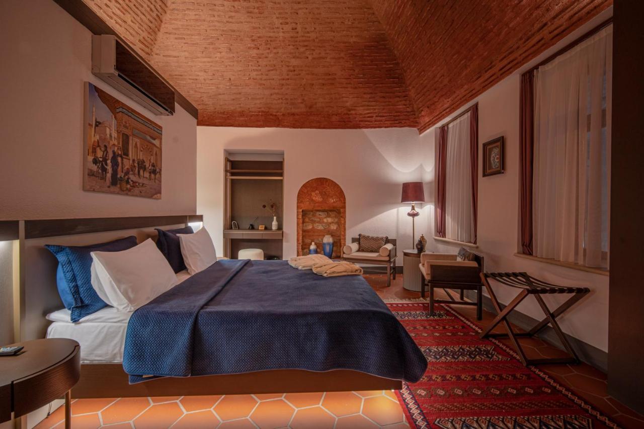 Han 1772 Hotel Стамбул Екстер'єр фото A room at the hotel